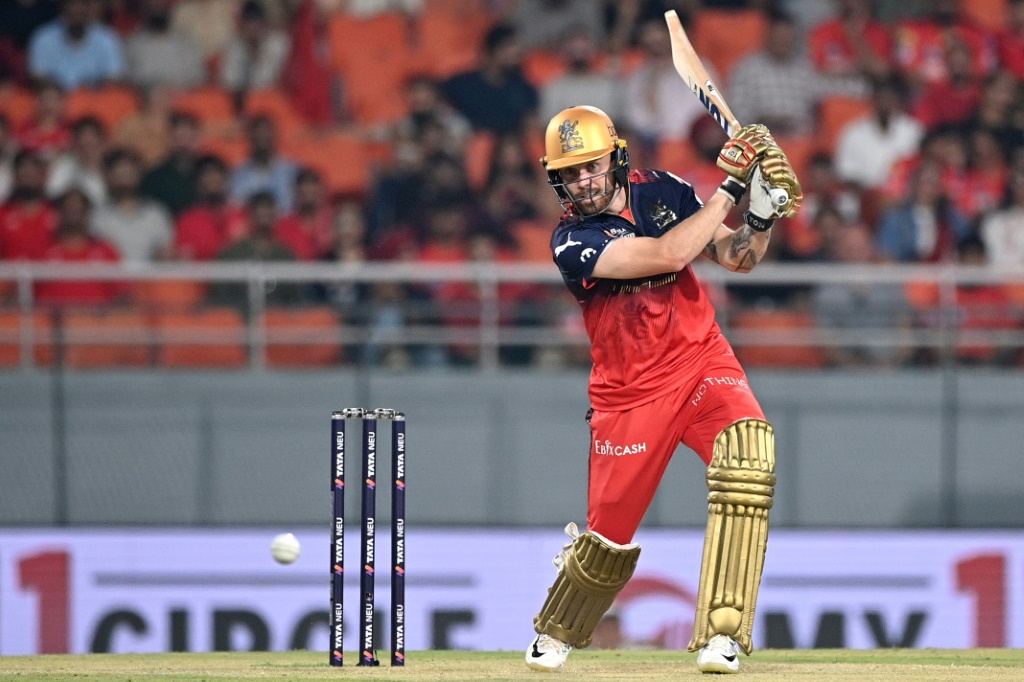 Phil Salt plays hit an unbeaten 56 as Bengaluru cruised to a playoff victory over Punjab