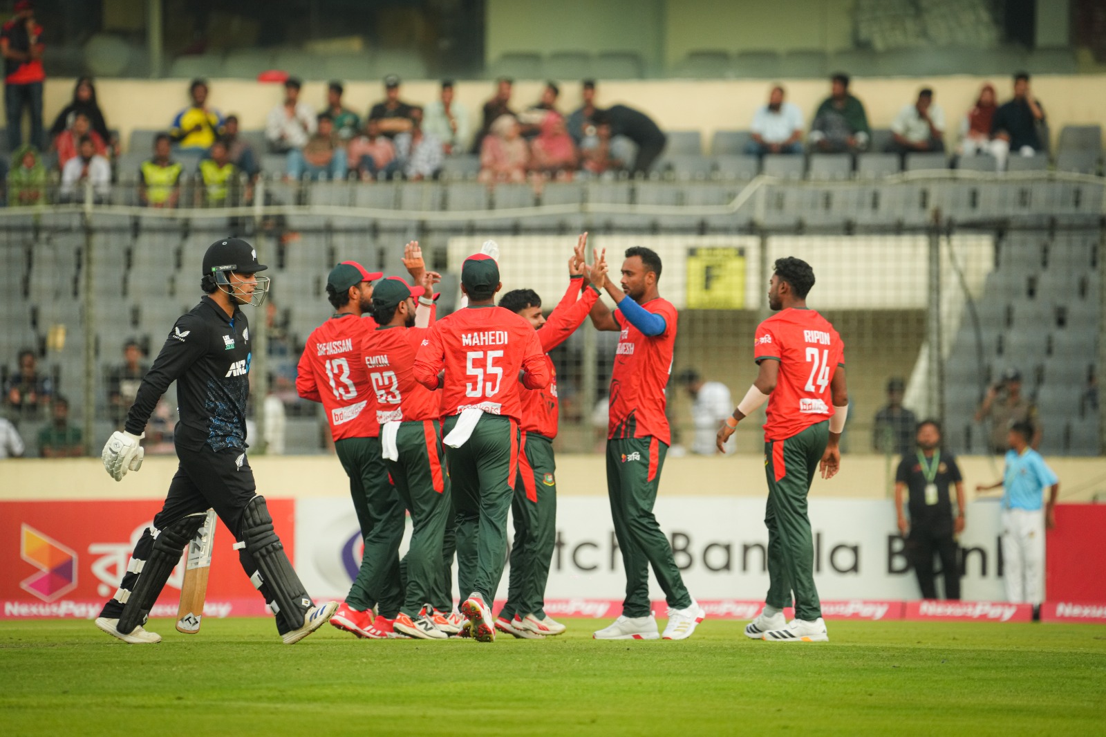 ৯ ধাপ এগোলেন শরিফুল, হৃদয়-লিটনদের উন্নতি