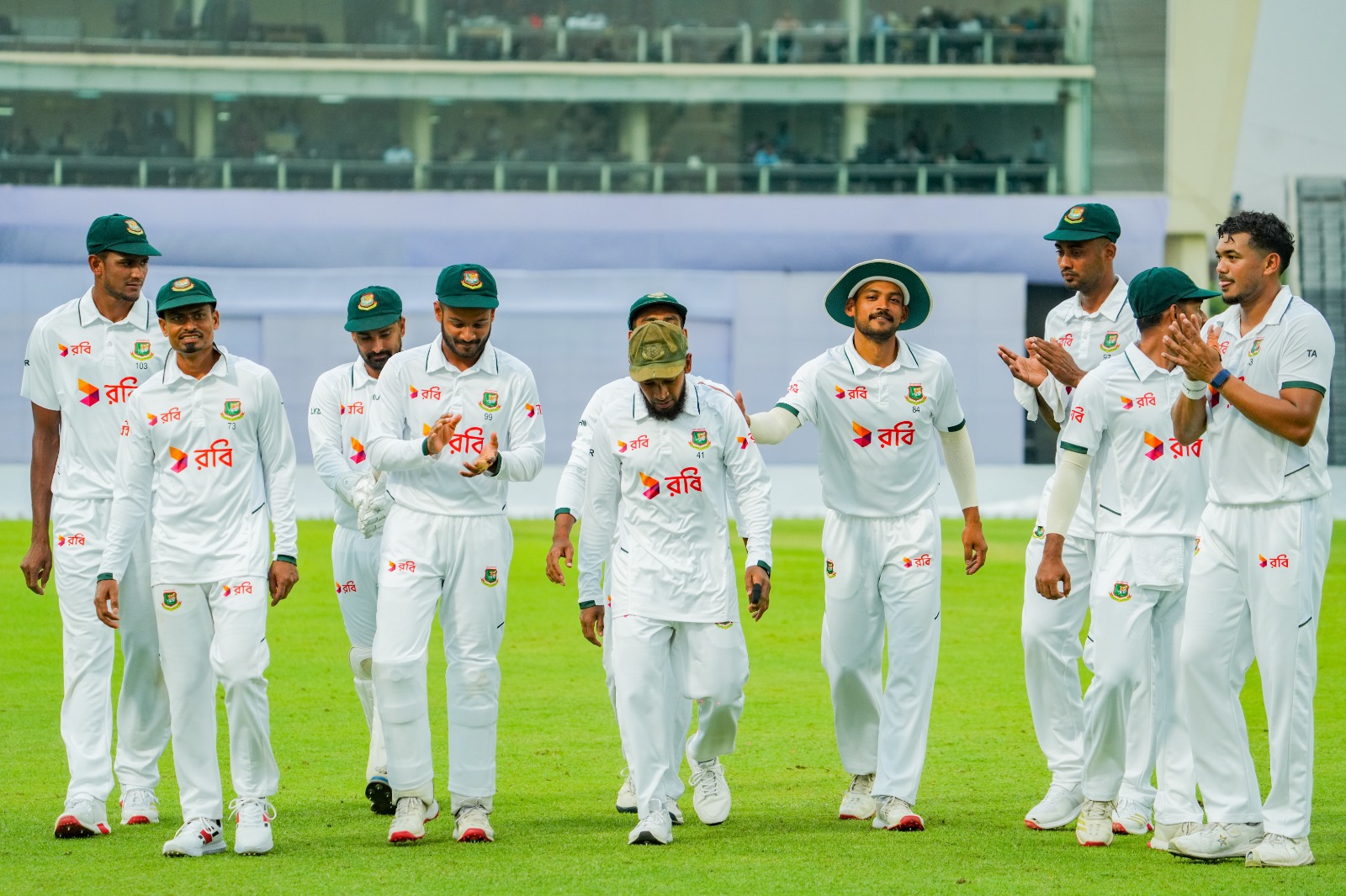 পাকিস্তানকে রেকর্ড লক্ষ্য ছুড়ে দিয়েও বাংলাদেশের আক্ষেপ