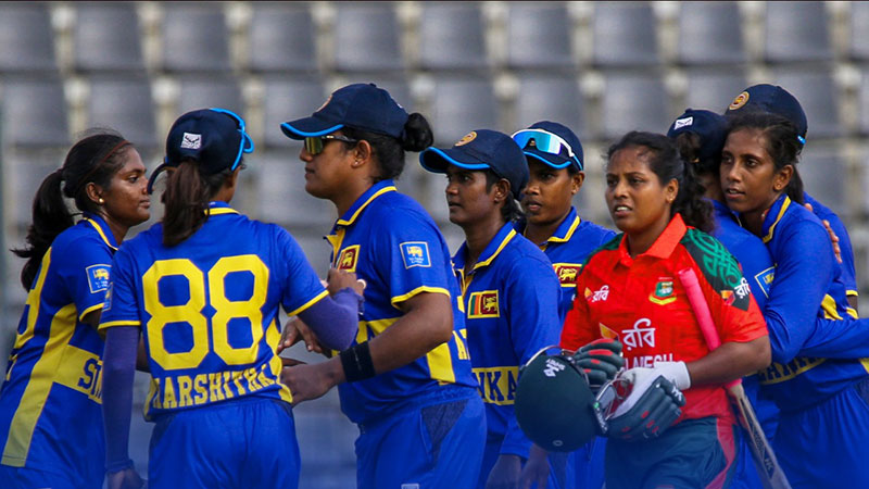 শেষ ওভারের নাটকীয়তায় হেরে হোয়াইটওয়াশ বাংলাদেশ