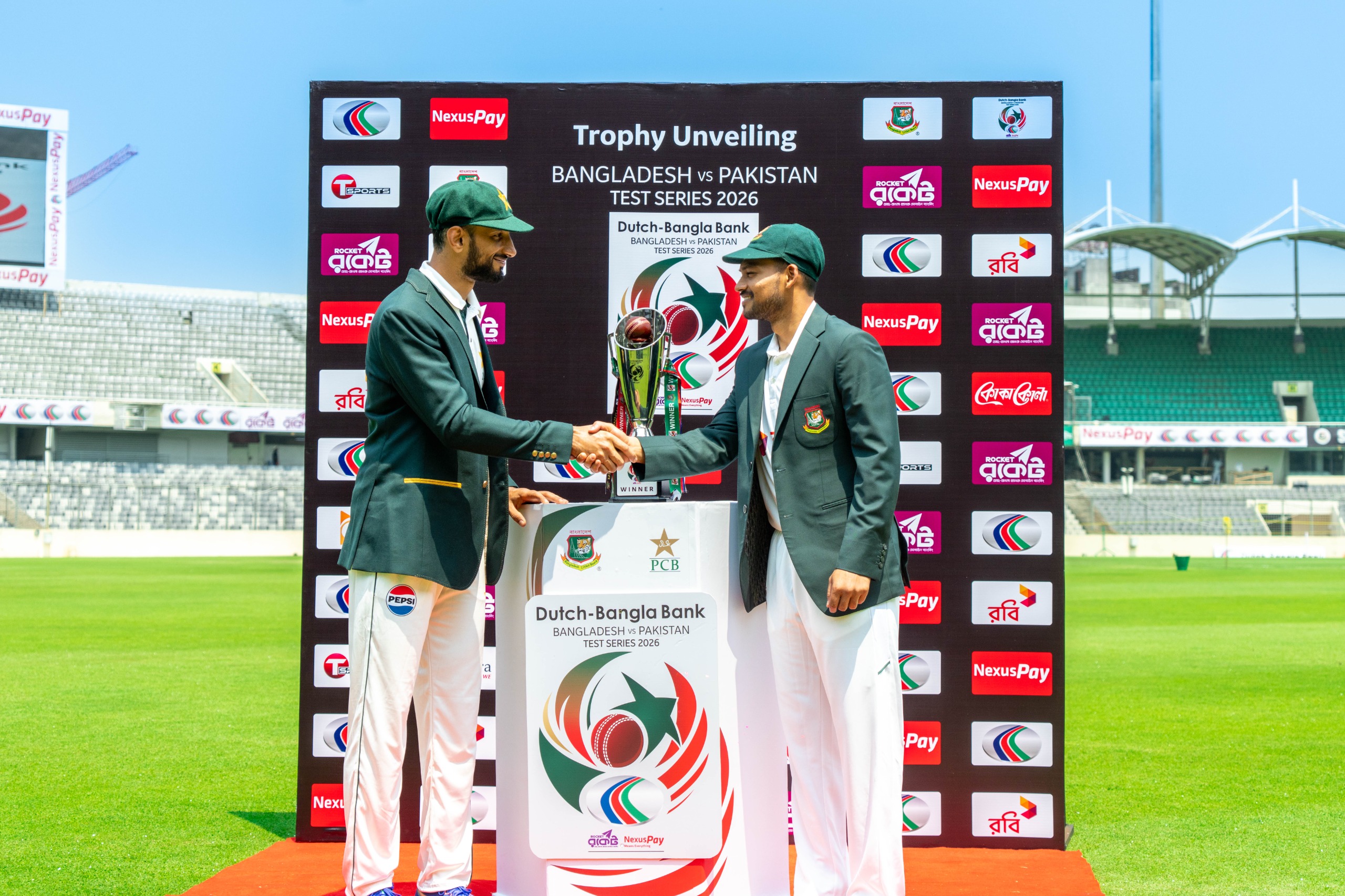 Bangladesh eye big first-innings total in Pakistan Test opener