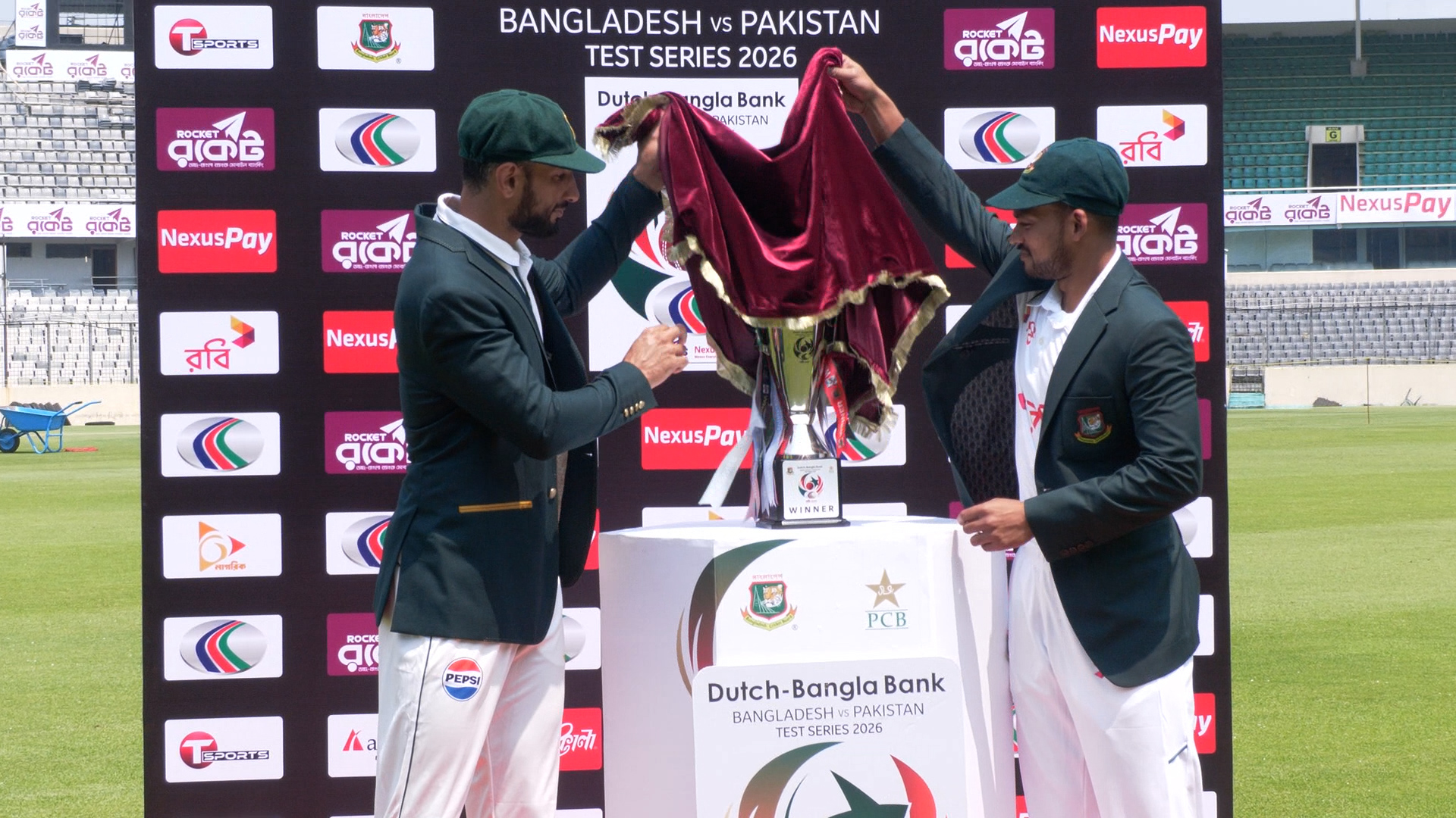 ওভার মুখ্য নয়, প্রথম ইনিংসে ৪০০ চায় বাংলাদেশ