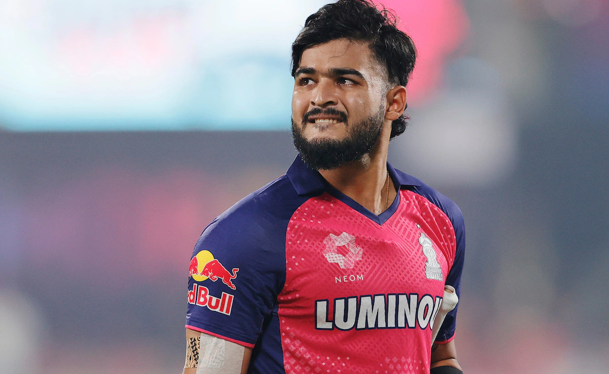 কি-বোর্ড যোদ্ধাদের মাঠের বাইরে থাকতে বলছেন পরাগ