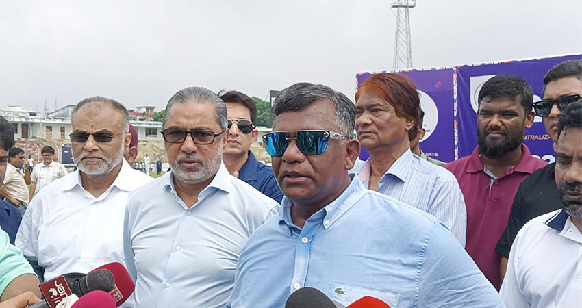 গণমাধ্যমে কথা বলছেন আমিনুল ইসলাম বুলবুল, ক্রিকফ্রেঞ্জি