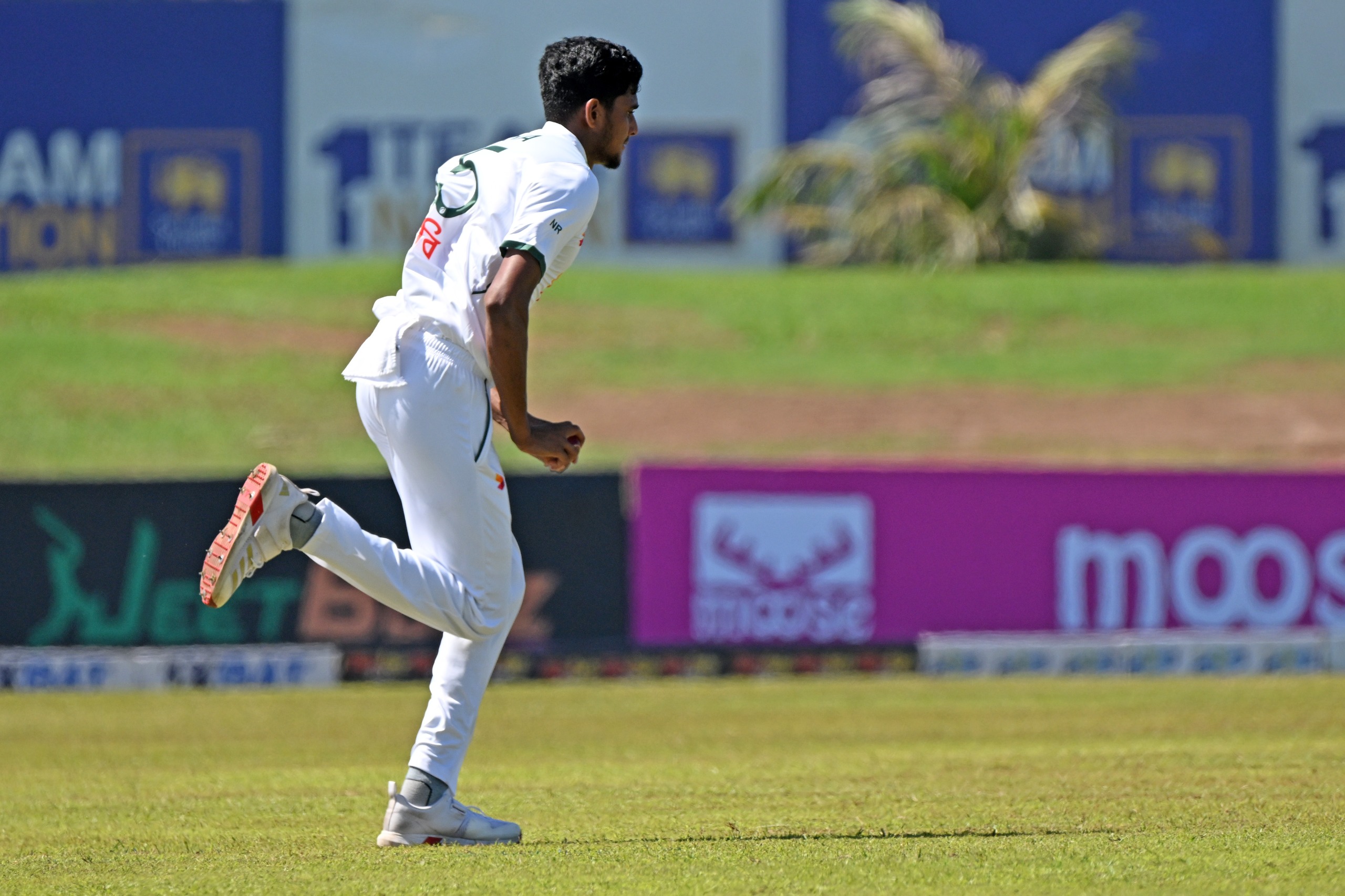 Nahid Rana in action, Cricfrenzy