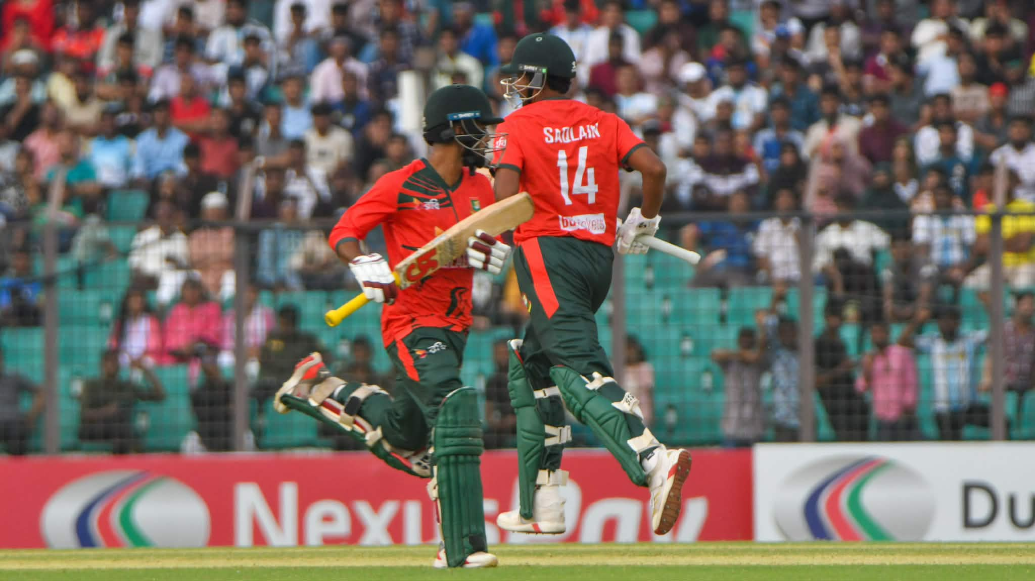 শ্বাসরুদ্ধকর লড়াইয়ে সিরিজ হার বাংলাদেশের
