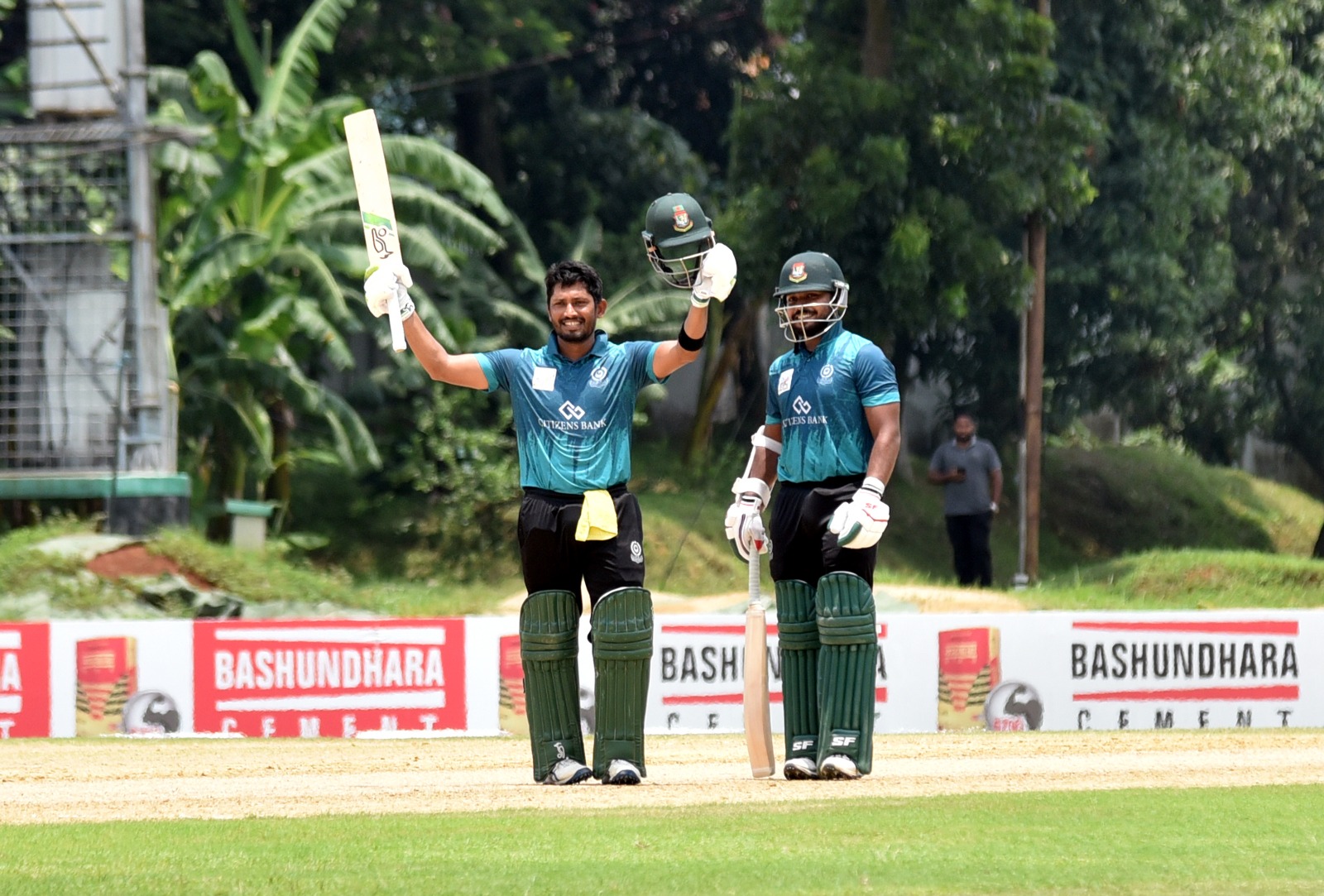 Anamul Haque and Parvez Hossain hit tons for Mohammedan
