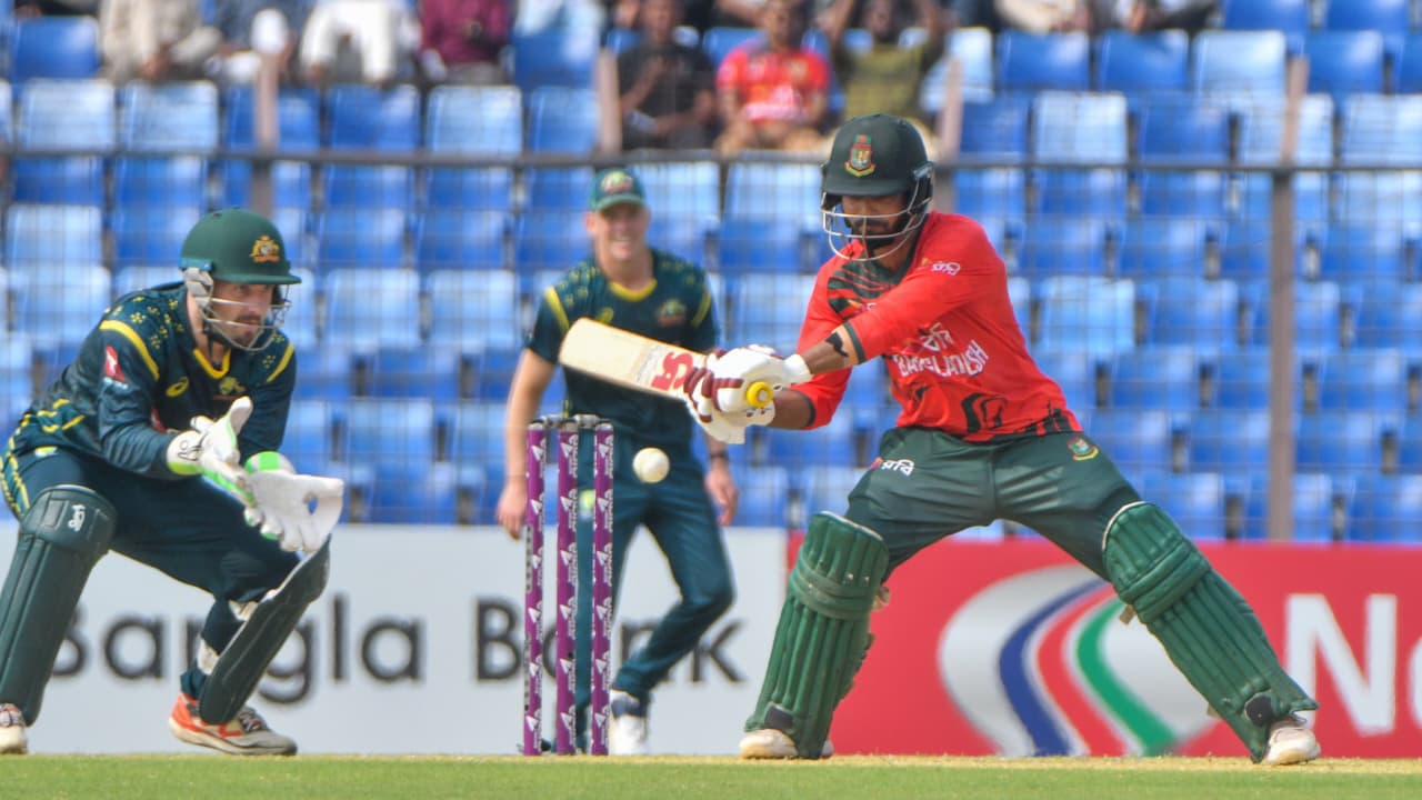 Bangladesh's batting woes continue as Hridoy's fifty lifts hosts to 109
