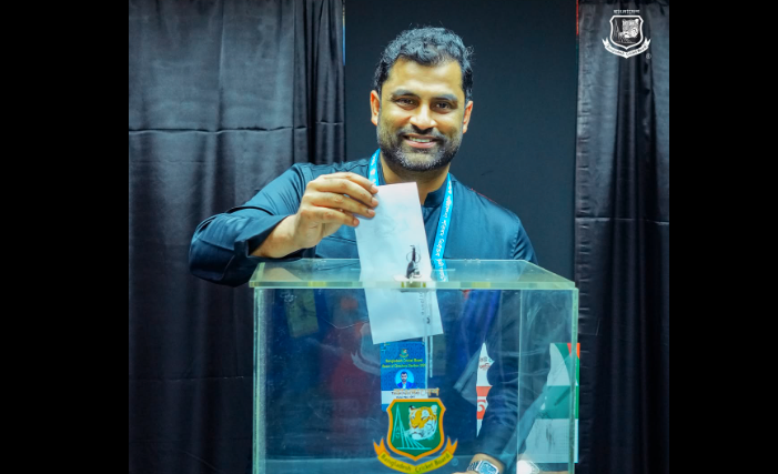 Tamim casts vote in BCB election at Mirpur