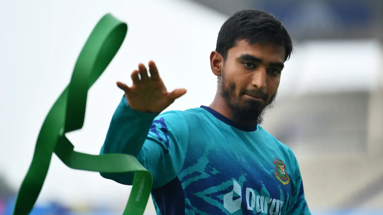 চোট নিয়ে বিভ্রান্তি দূর করলেন তানজিম সাকিব