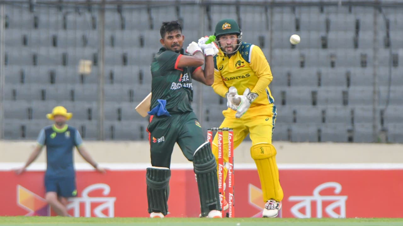 Musaddek Hossain plays a shot, Cricfrenzy