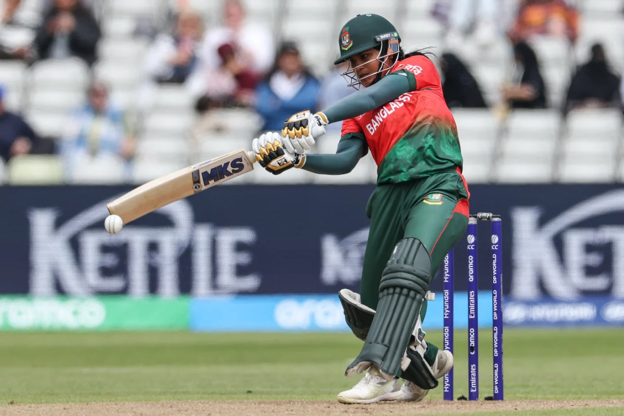 ‘অভিষেক’ হাফ সেঞ্চুরিতে ৩৬ ধাপ এগোলেন জুয়াইরিয়া