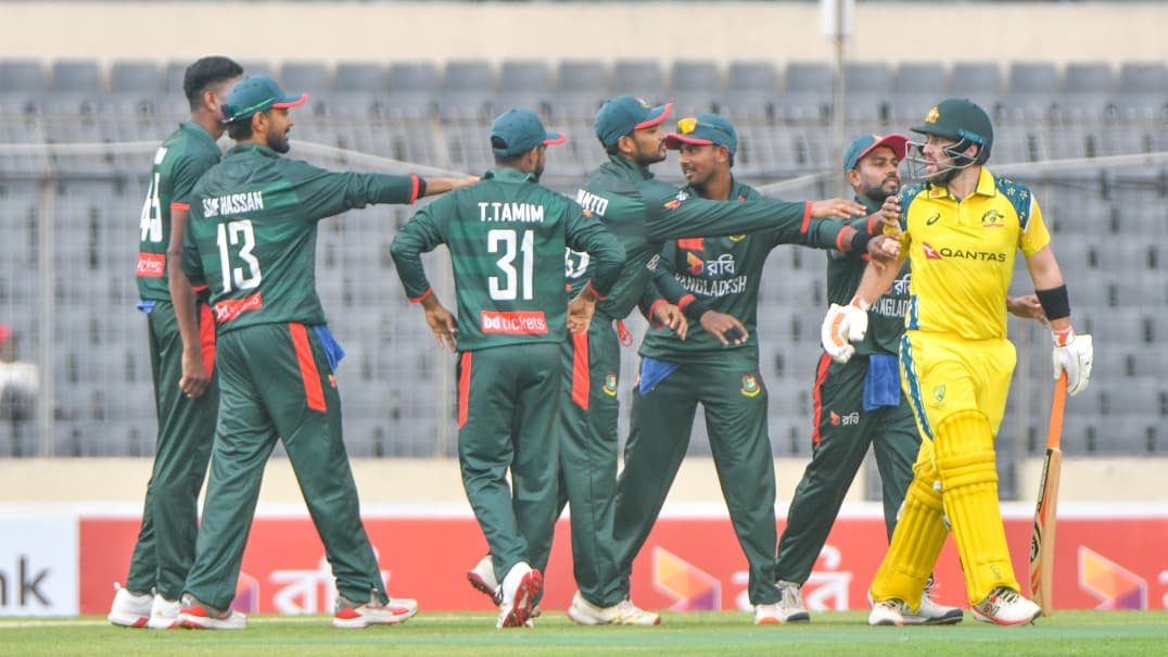 Bangladesh send-off Australia captain Josh Inglis, Cricfrenzy
