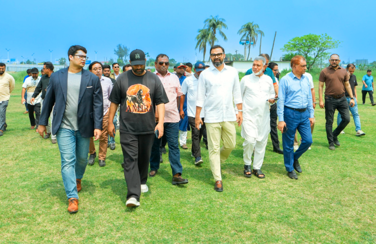 Bangladesh Cricket Board President Tamim Iqbal along with Aminul Haque, State Minister for Youth and Sports