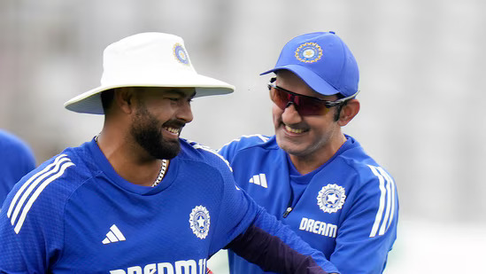 সহ-অধিনায়কত্ব হারালেও আগের পান্তকেই চান গম্ভীর