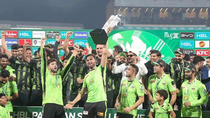 শেষবারের পিএসএল শিরোপাজয়ী লাহোর কালান্দার্স, ফাইল ফটো