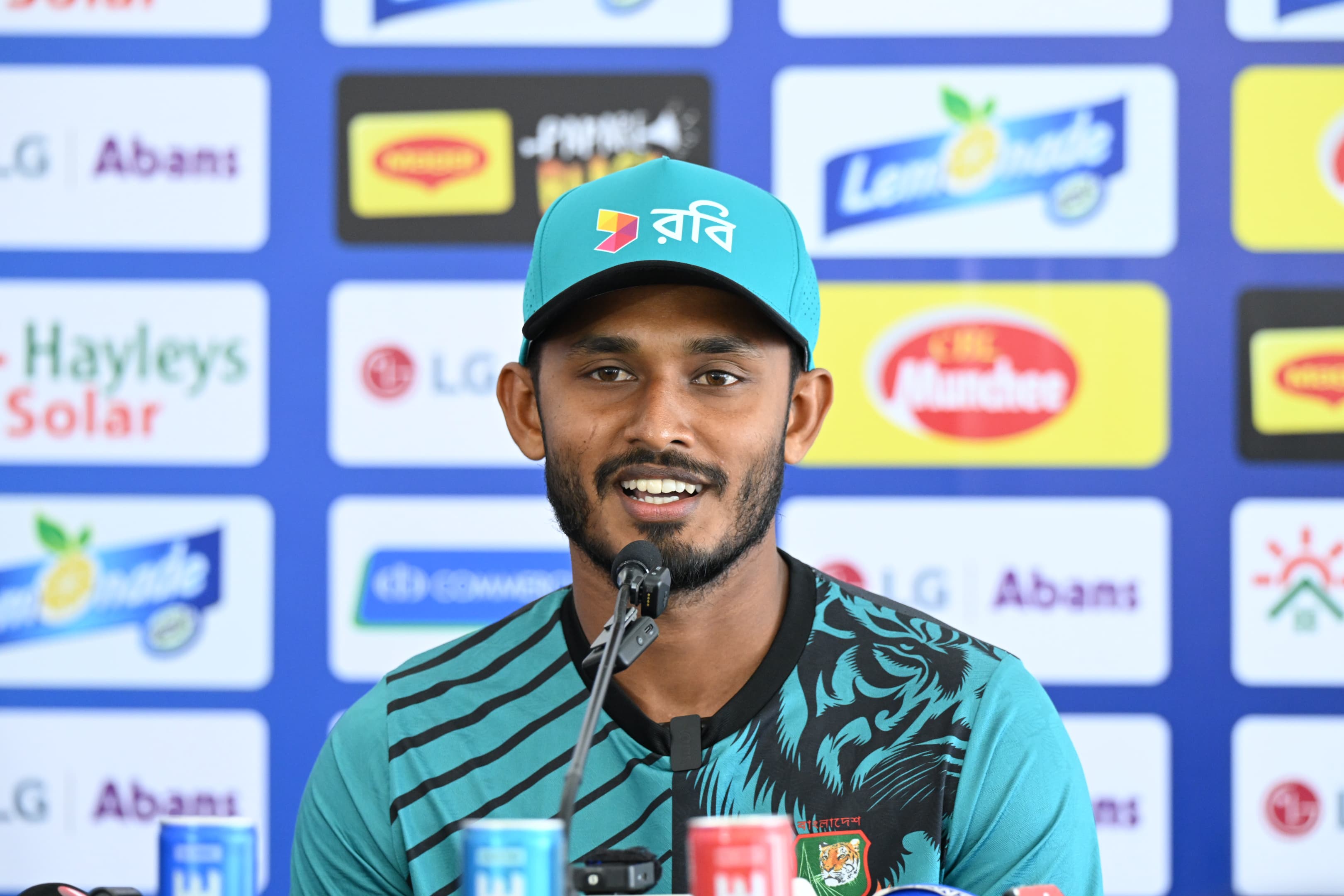 গণমাধ্যমে কথা বলছেন তানজিদ হাসান তামিম, ক্রিকফ্রেঞ্জি