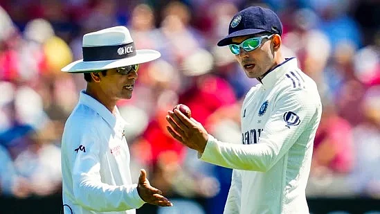 Shubman Gill complains to umpire Sharfuddoula Ibne Shahid Saikat about the Duke ball going out of shape at The Lord's