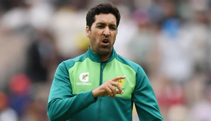 পাকিস্তানের কোচিং করানোর সময় উমর গুল