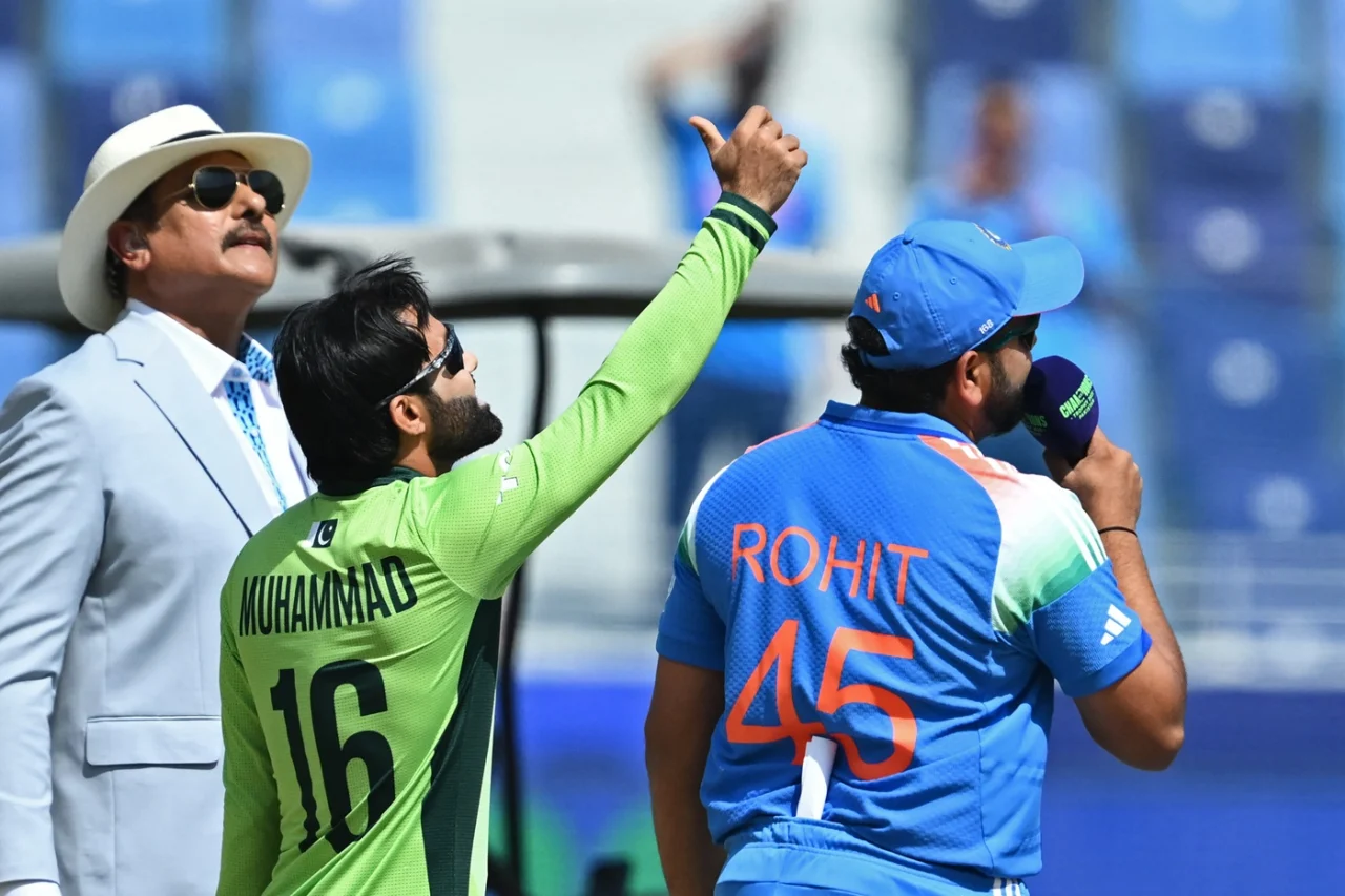 শেষবারের চ্যাম্পিয়ন্স ট্রফিতে ভারত-পাকিস্তান ম্যাচের টস, ফাইল ফটো