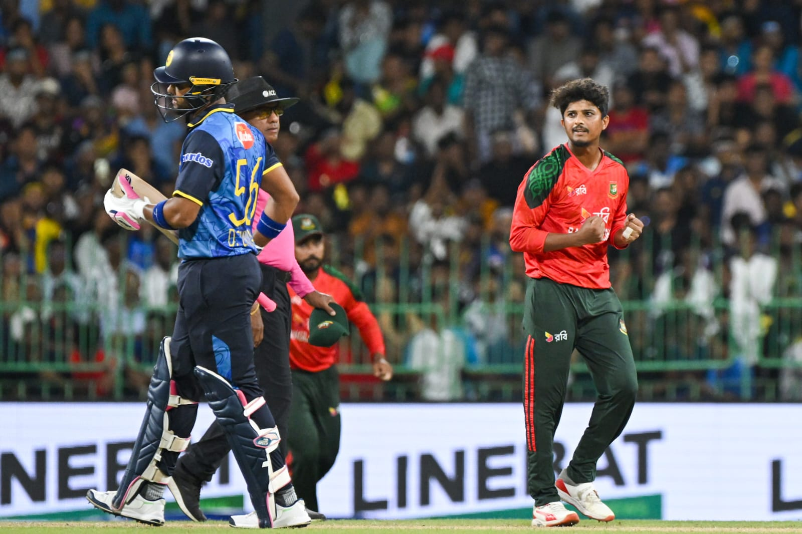 Mahedi Hasan takes four crutial wickets, Cricfrenzy