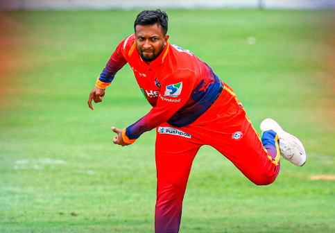 Shakib Al Hasan in action