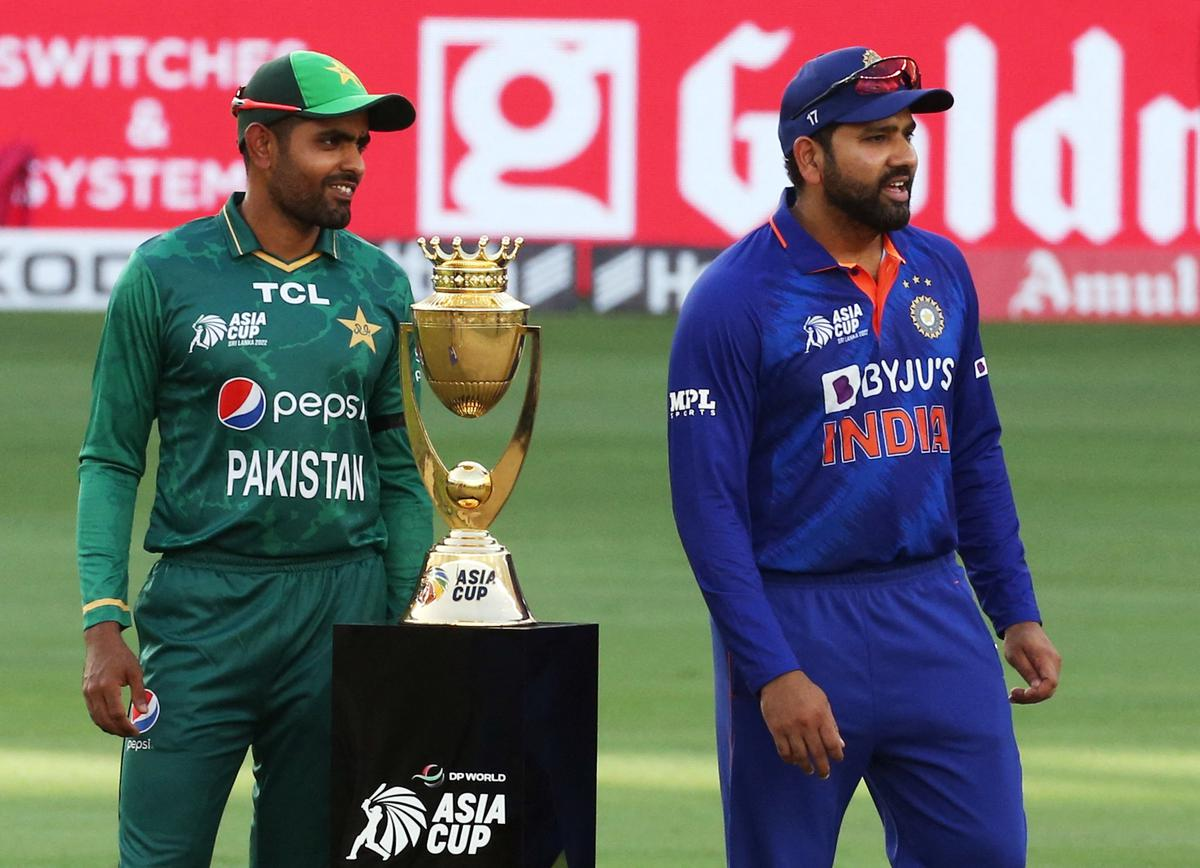 বাবর আজম ও রোহিত শর্মা, আইসিসি