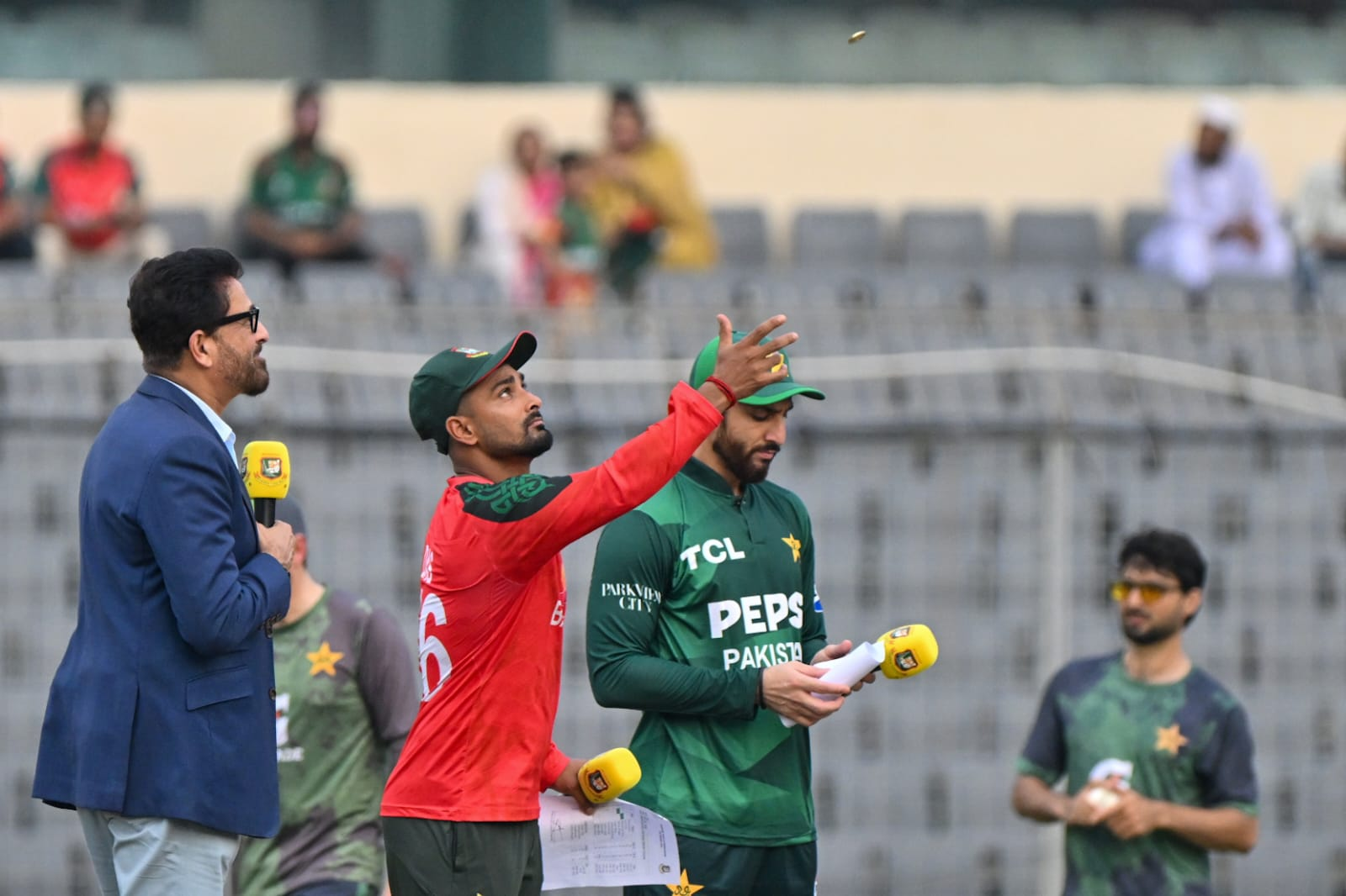 Two team captains during toss, Cricfrenzy