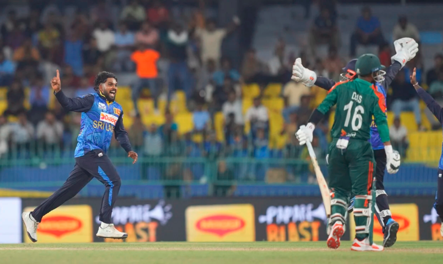 Wanindu Hasaranga wheels away in celebration