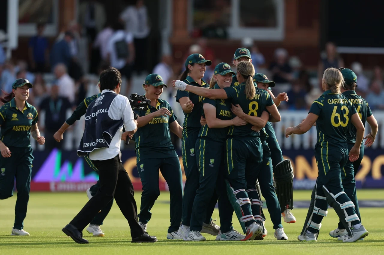 Australia hammer England in women's T20 World Cup final