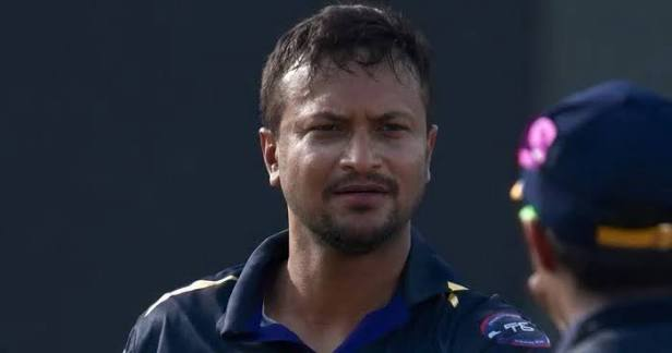 প্রথম ওভারে মাত্র ৩ রান দিলেন সাকিব