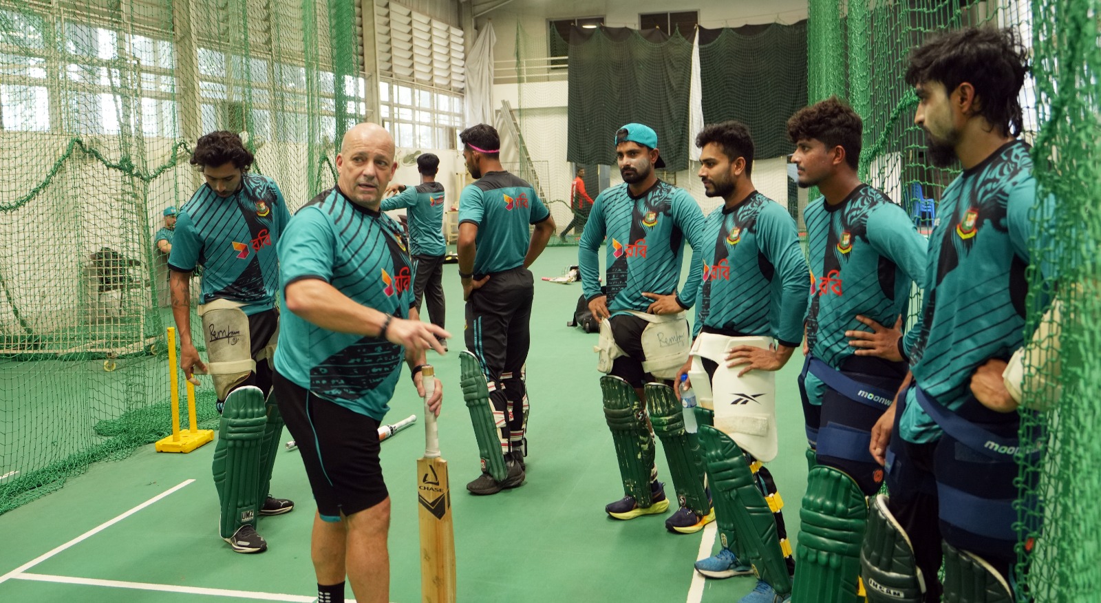 Julian Wood with Bangladesh players, Cricfrenzy
