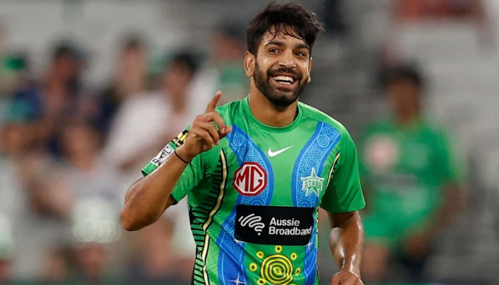 মেলবোর্ন স্টার্সের জার্সিতে হারিস রউফ
