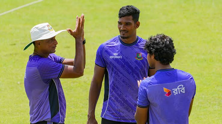 ‘নাহিদের শূন্যতা পূরণ করতে না পারলেও চমকে দিতে পারে মুশফিক’