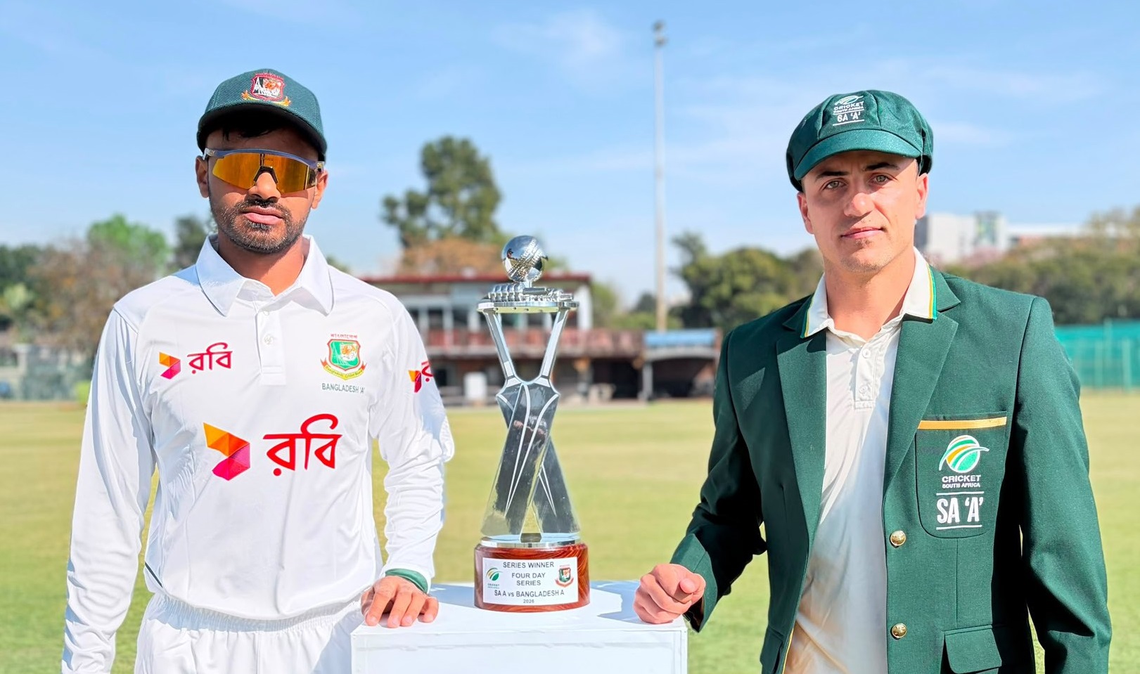 মুখ থুবড়ে পড়ল বাংলাদেশ ‘এ’, প্রথম দিনেই সাউথ আফ্রিকার লিড