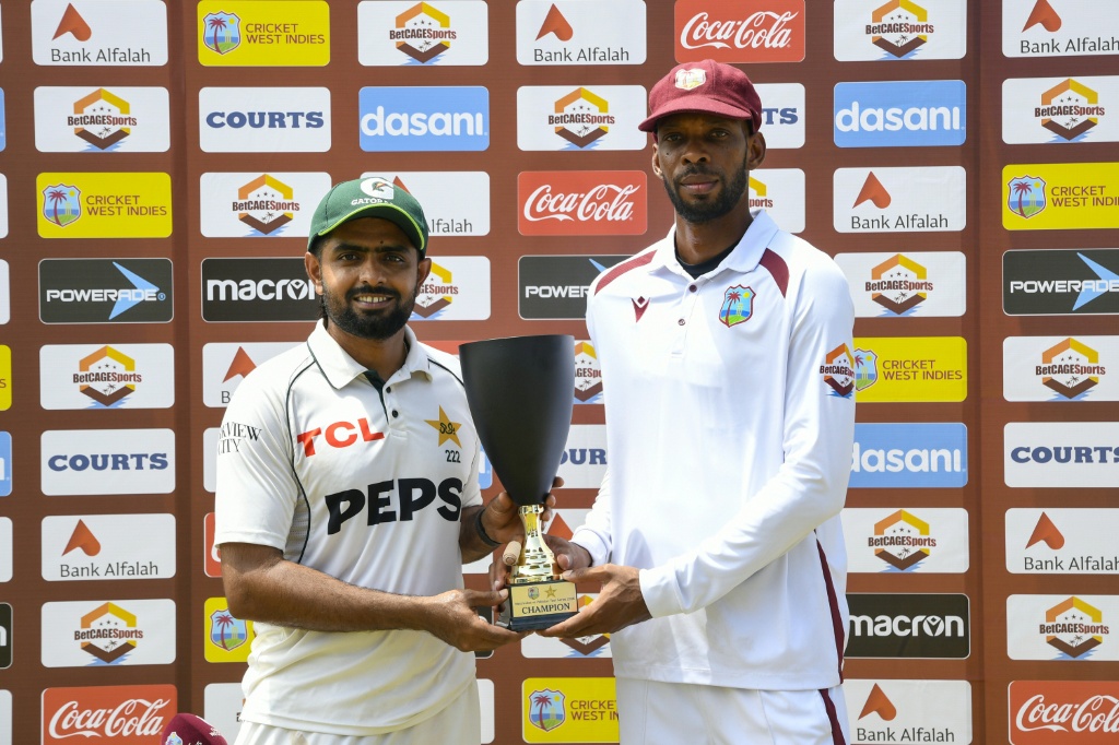 Pakistan beat West Indies by eight wickets to level series