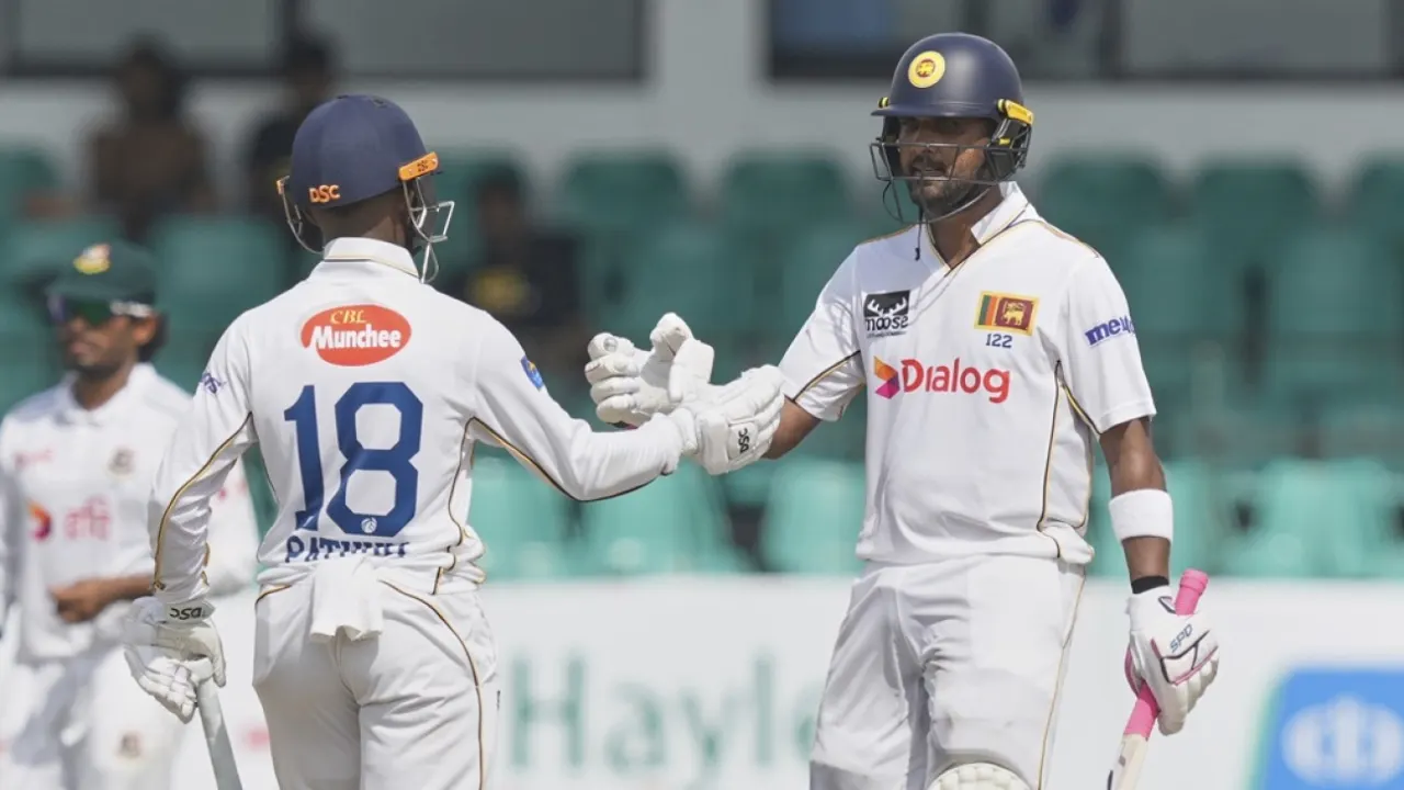 দ্বিতীয় টেস্ট থেকে ছিটকে গেলেন চান্দিমাল
