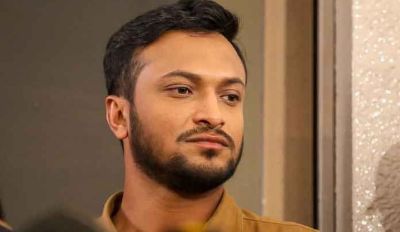 নিরাপত্তার নিশ্চয়তা পেলে দেশে ফিরে বিচারের মুখোমুখি হতে চান সাকিব