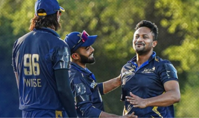হৃদয়ের ঝড়ো হাফ সেঞ্চুরির পর সাকিবের উইকেট, ফাইনালে জাফনা