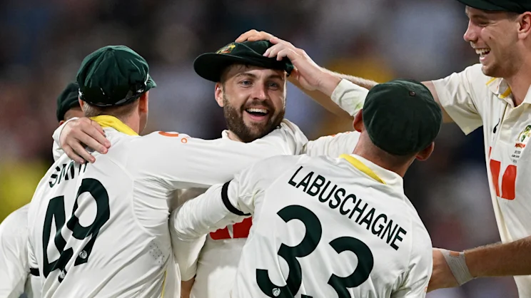 Inglis suffers injury before Bangladesh series