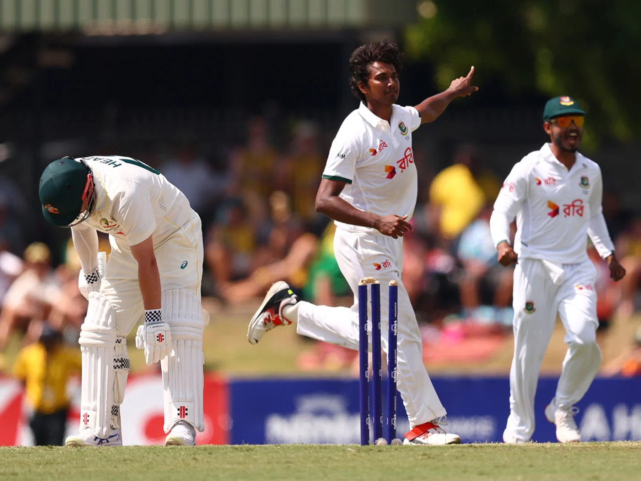 Bangladesh take two wickets before Tea