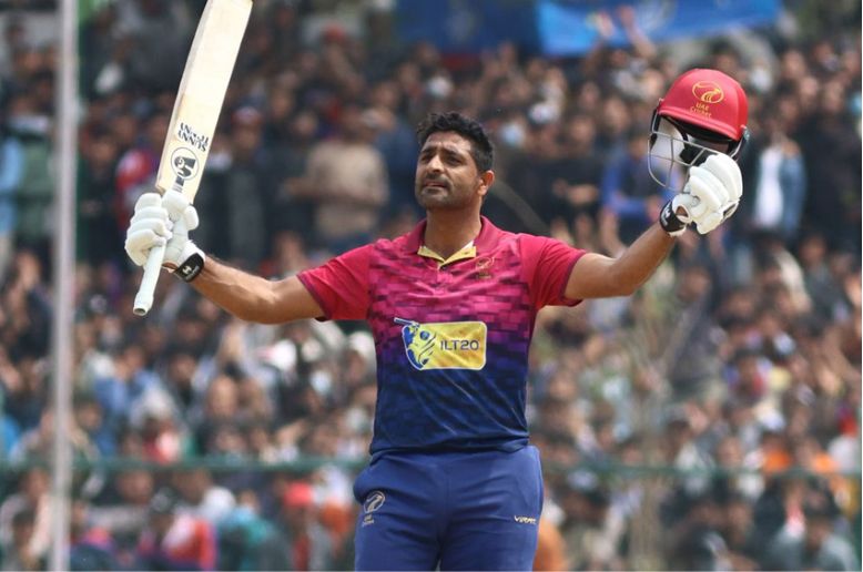 ১৫ মাস নিষিদ্ধ আরব আমিরাতের ব্যাটার, বাতিল সব রেকর্ড