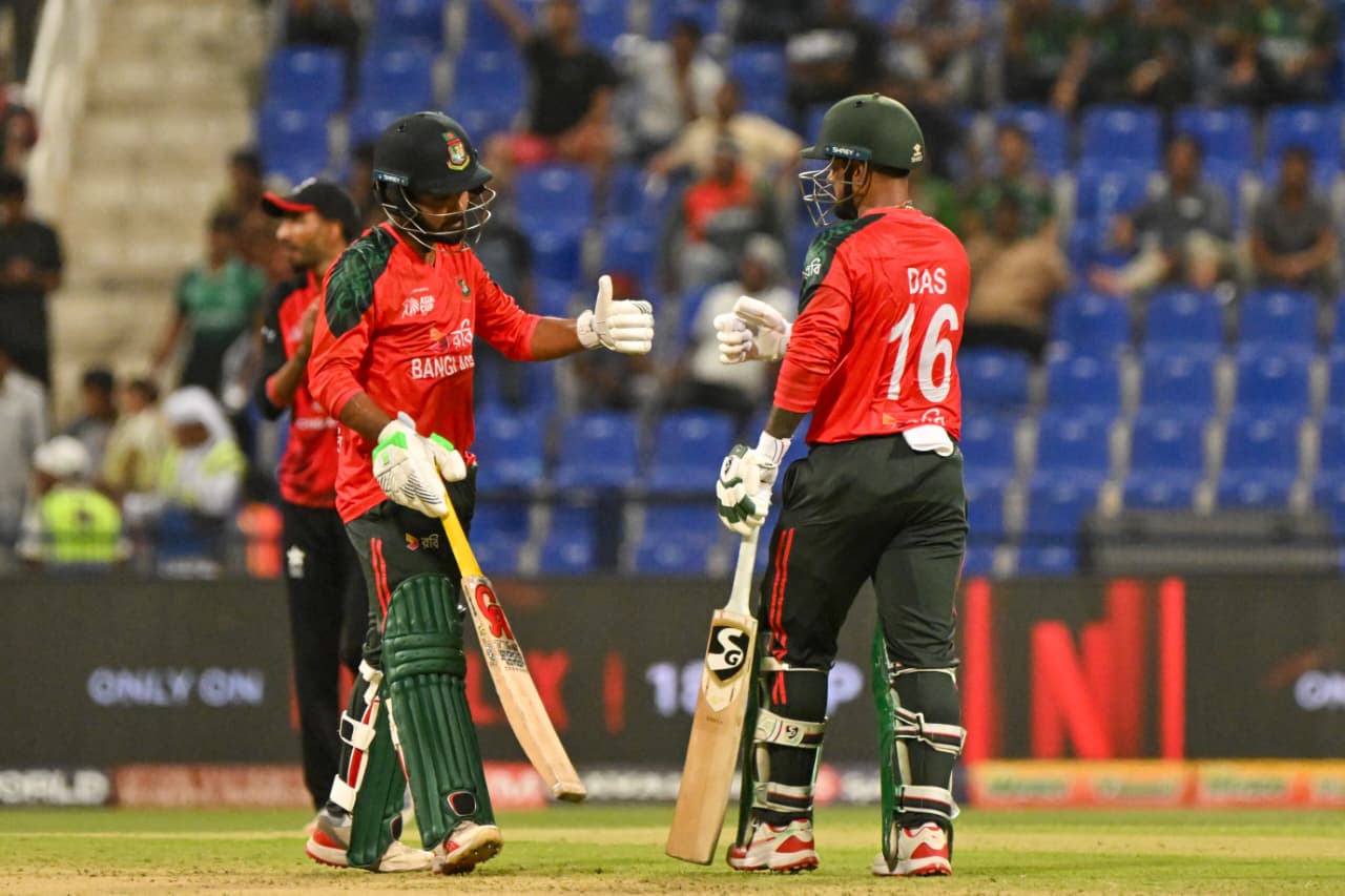 বাংলাদেশের জয়ে সাইমন ডুলের পাশ মার্ক