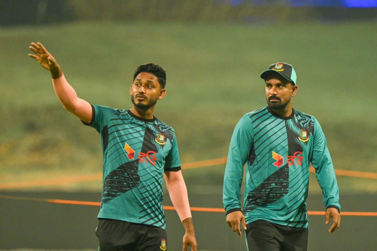 শুধু ছয় মারার চেষ্টা নয়, স্মার্ট ক্রিকেট খেলার তাগিদ লিটনের শুধু ছয় মারার চেষ্টা নয়, স্মার্ট ক্রিকেট খেলার তাগিদ লিটনের