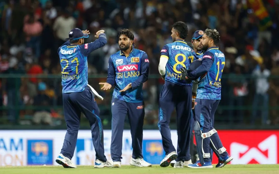 ইংল্যান্ডের বিপক্ষে হারের পর শাস্তি পেল শ্রীলঙ্কা