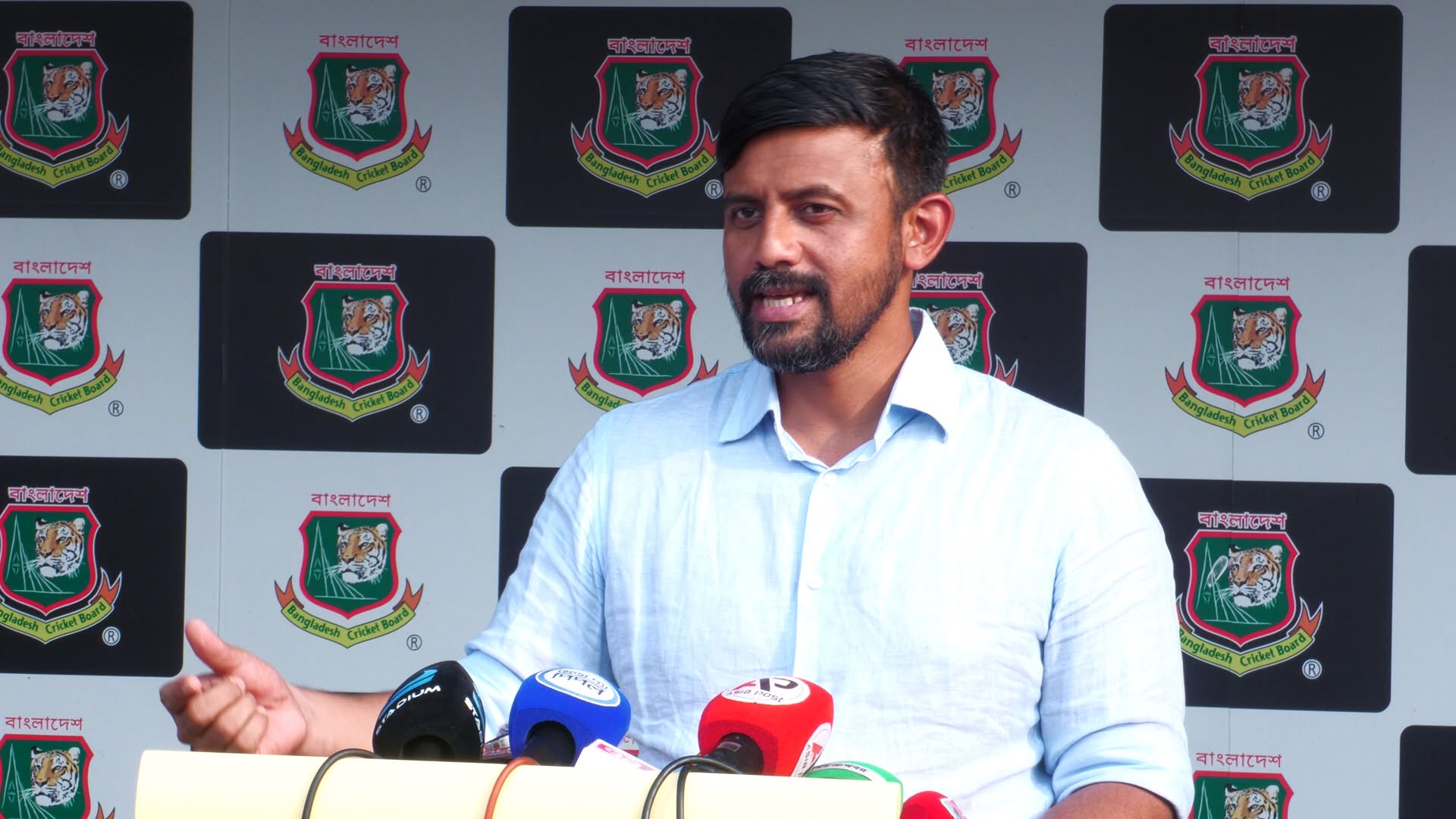 ইংল্যান্ড সফরে ম্যাচ বাড়ানোর চেষ্টা করছে বিসিবি: নাফিস