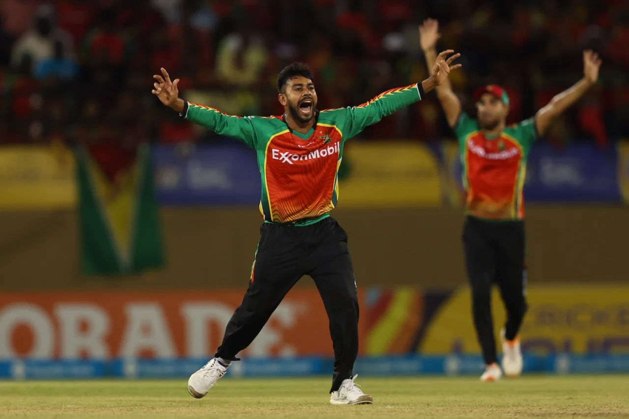 সিপিএলে স্বপ্নের অভিষেক মিরাজের, জিতল গায়ানা